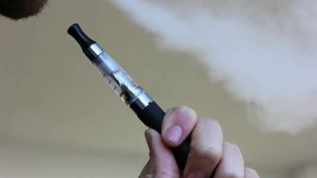 What Does Vaping Do to Your Lungs – TruPath What Does Vaping Do to Your Lungs?