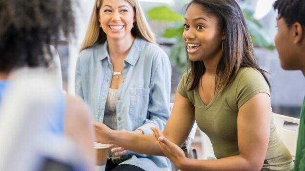 Benefits of a Rehab Alumni Program – TruPath (1) Benefits of Rehab Centers