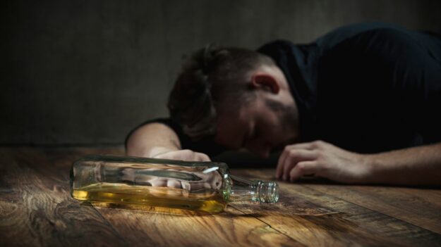 Signs An Alcoholic Started Drinking Again – TruPath Signs An Alcoholic Started Drinking Again